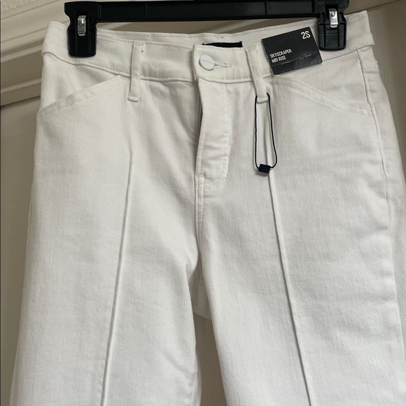 Express Women's Straight Leg Jeans in white size 2 - Picture 2 of 6